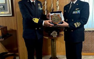 Il Comandante Interregionale Marittimo Sud visita la Capitaneria di Porto di Brindisi