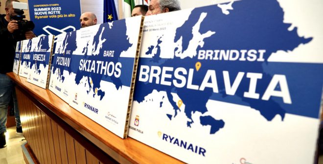 Estate 2023: Ryanair lancia sei nuove rotte su Bari e Brindisi