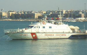 La motovedetta della Guardia Costiera di Brindisi CP281 parte per la missione Frontex in Grecia