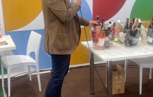 Presentato al Vinitaly “Tuffetto”, il rosato negramaro biologico di Tenute lu spada