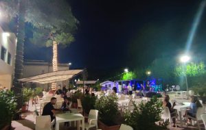Gran Galà dell’estate 23: ritorna l’atmosfera dei grandi anni 60 alla Casina Municipale della Selva di Fasano