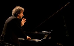 Domenica 30 luglio concerto all’alba di Roberto Cacciapaglia nell’incantevole oasi di Torre Guaceto