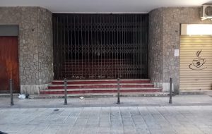 Parcheggi a Brindisi, il sarcasmo di Albano: “problema risolto!”