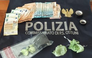 Beccato con 160 grammi di cocaina e denaro non giustificato: arrestato spacciatore