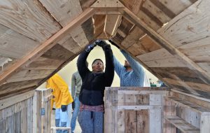 Continua il progetto REInSER con  il laboratorio di falegnameria per i rifugiati e richiedenti asilo