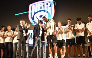Una presentazione con i fuochi d’artificio: JaJuan Johnson nominato capitano