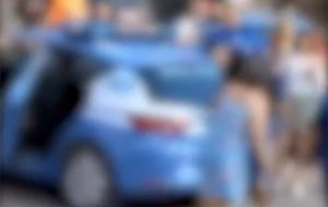 Cercano di rubare nelle case popolari: sfiorato il linciaggio prima dell’arrivo della Polizia