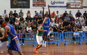 La Brain Dinamo Brindisi sfiora l’impresa all’esordio in Serie B contro la Scandone Avellino