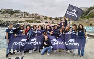 Domenica 22 volontari in azione per liberare Brindisi dai mozziconi di sigarette