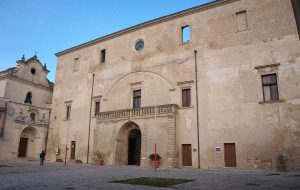 Scoperto un antico affresco della Madonna col Bambino a Latiano