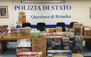 Polizia di Stato: sequestrati 520 Kg di giochi pirotecnici, denunciati tre brindisini