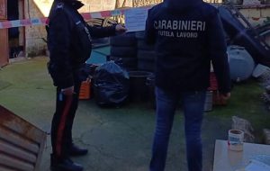 I carabinieri sequestrano un garage abusivo adibito ad officina meccanica