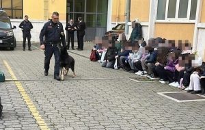 Gli studenti dell’Istituto Comprensivo “Bozzano/Centro” visitano il Comando Provinciale Carabinieri