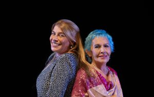 Venerdì 9 al Tex di San Vito dei Normanni va in scena “La Badante” Con Tiziana Schiaverelli e Tina Tempesta