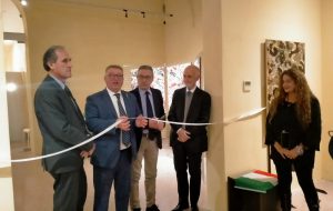 Foibe: inaugurata “Angoli di Cielo”, mostra di pittura di Riccardo Garbuglia
