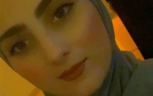 Da Brindisi continua la solidarietà per la freelance palestinese Azhaar Amayreh e la sua famiglia. Una raccolta fondi per portarli via da Gaza