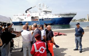 Asl: il saluto del direttore generale De Nuccio al Prefetto La Iacona
