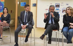 Brindisi alla bona: la maggioranza difende il Sindaco e l’Ass. Penta