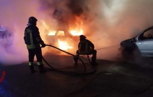 A fuoco l’abitazione: salvi due anziani