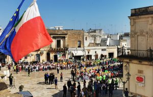 Mesagne celebra la giornata cittadina della legalità, corteo con scuole e associazioni
