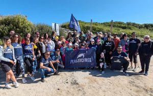 Grande partecipazione alla passeggiata ecologica organizzata da Plastic Free presso il Parco Regionale delle Dune Costiere,