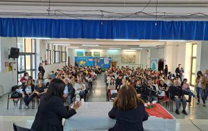 Matilde Montinaro incontra gli studenti della “Buonsanto” nel ricordo del fratello Antonio e dei “Ragazzi di Scorta”