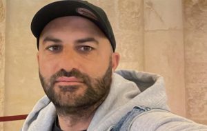 Grande commozione per la morte di Stefano Piccirillo: Un omaggio alla sua passione per la fotografia e per Brindisi