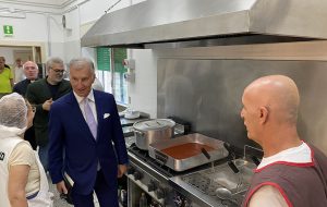 Il Prefetto Carnevale visita la Casa di Zaccheo di Mesagne