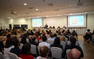L’Ordine dei Medici festeggia la professione, omaggiando i neolaureati ed i colleghi con oltre 40 anni di attività