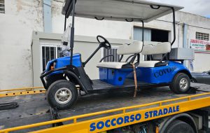 Cimitero di Brindisi: per la ricorrenza dei defunti 25 nuove panchine ed un mezzo di trasporto per disabili