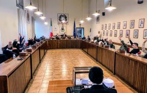 Consiglio comunale di Mesagne: unanimità per la cittadinanza onoraria ai magistrati De Donno ed Emiliano