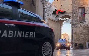 In giro con 27 grammi di coca e quasi 3mila euro in contanti: arrestato giovane mesagnese