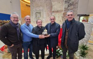Confartigianato e Coldiretti offrono in dono ai Vescovi di Brindisi e Oria una statuina per il Presepe