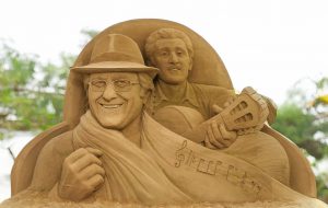 A Scorrano una scultura di sabbia per omaggiare Al Bano Carrisi e Domenico Modugno