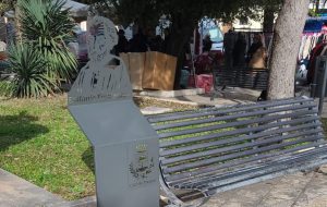 Coltiviamo la memoria: nella Villa comunale di Mesagne le installazioni per ricordare dieci cittadini illustri