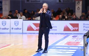Valtur Brindisi in trasferta a Vigevano, coach Piero Bucchi: “Campo difficile ma vogliamo tornare a vincere fuori casa”
