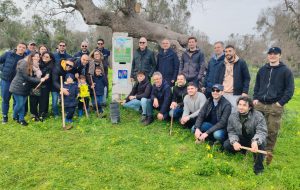 La BCC di Ostuni e i Giovani Soci protagonisti della rigenerazione paesaggistica con il progetto “Banca Bosco”