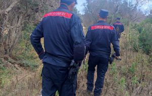 Fermati con le doppiette in area protetta: denunciati tre cacciatori
