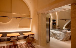 Forcella “Cucina & Cantina”: a Fasano un nuovo ristorante con concept e identità a cura del designer svizzero Gabriel Heusser