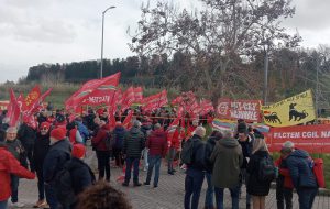 Eni Versalis, Cgil lascia tavolo: “azienda non ha volontà di trattare, pronti a sciopero settore”
