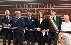 Inaugurato il Treno Orient Express “La Dolce Vita” costruito interamente a Brindisi