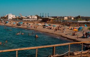 Flop del bando per Cala Materdomini: scintille in maggioranza tra Borromeo e Quarta