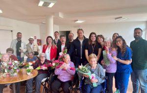 Festa della Mamma: l’Associazione Periferia in visita a “Il Focolare” di Brindisi