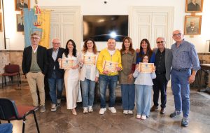 Ostuni celebra la creatività con il “Premio Vetrina di Natale 2024”