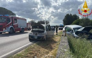 Incidente sulla SP62 a Oria: tre feriti lievi, intervengono i Vigili del Fuoco