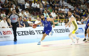 Brindisi sbanca Verona e stacca il pass per i playoff.