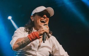 “I Komandanti” a Brindisi: il rock è Vasco