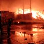 Incendio alla Eco Ambiente Sud: situazione sotto controllo. Applausi all’intervento tempestivo dei Vigili del Fuoco ed all’informazione esemplare del Comune di Fasano