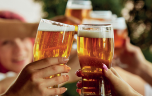 AssoBirra presenta il nuovo CIB: trend di consumo estivo tra Horeca, benessere e sostenibilità