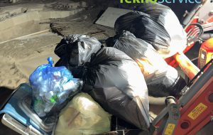 Interventi notturni di Teknoservice per restituire decoro alla costa